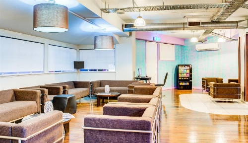 Ascotia Off Queen image 10