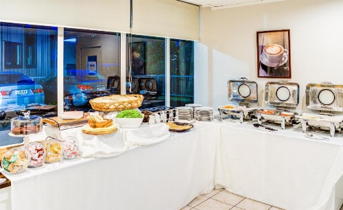 Ascotia Off Queen image 15