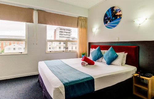 Ascotia Off Queen image 18