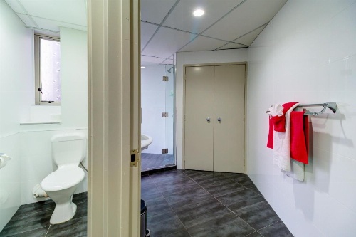 Ascotia Off Queen image 20