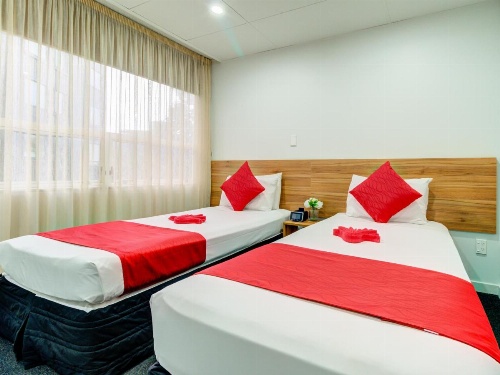 Ascotia Off Queen image 22