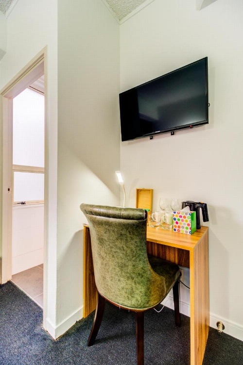 Ascotia Off Queen image 43