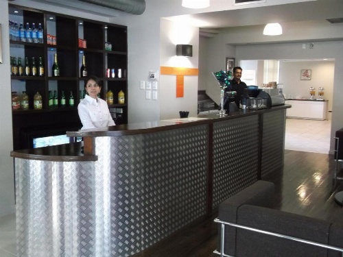 Ascotia Off Queen image 49