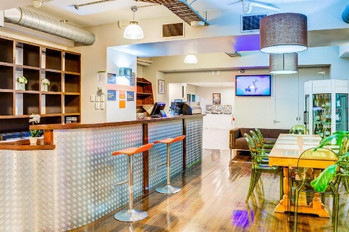 Ascotia Off Queen image 9